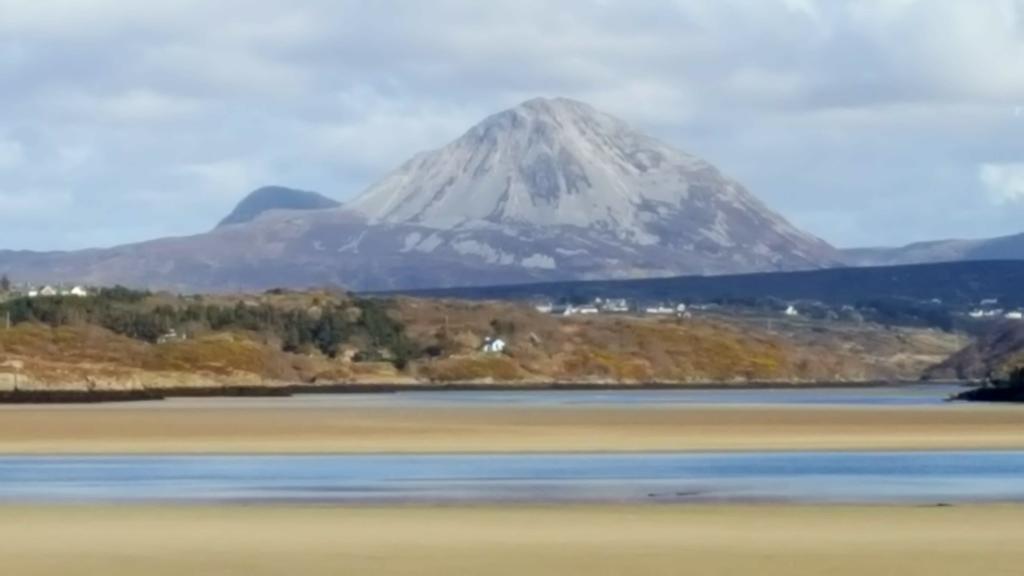 Caisleain Oir Hotel Annagry ภายนอก รูปภาพ