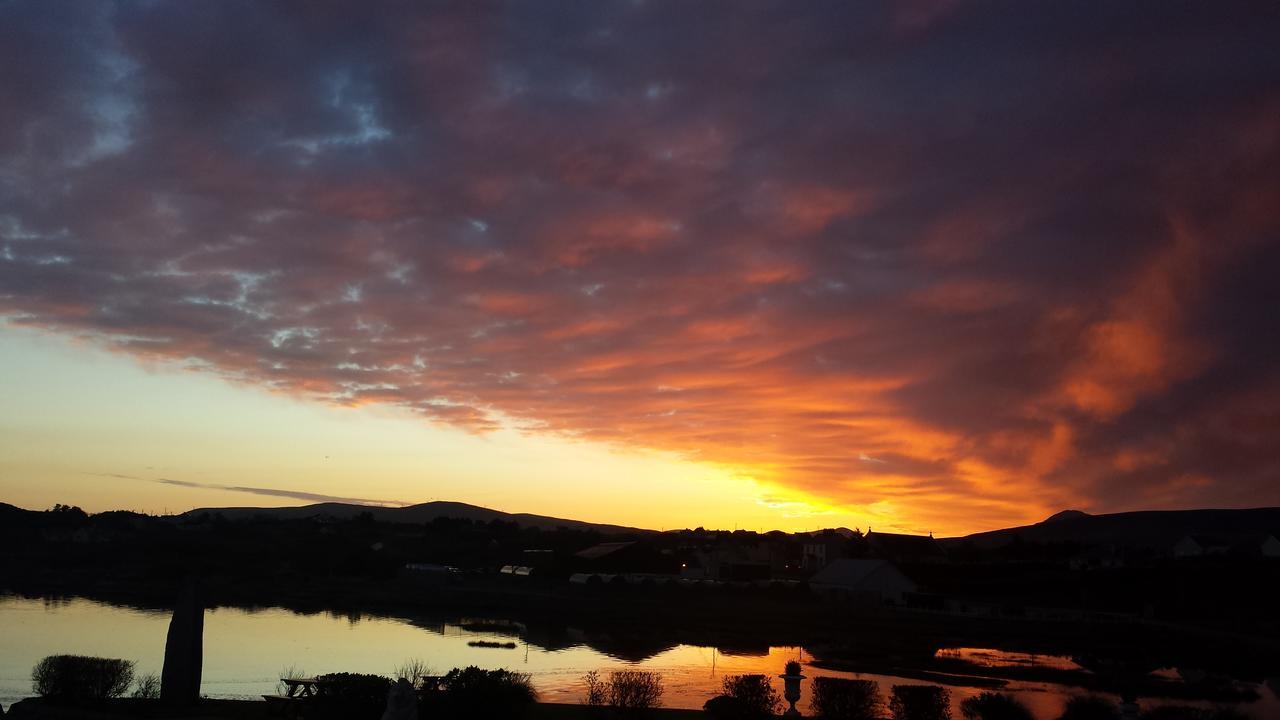 Caisleain Oir Hotel Annagry ภายนอก รูปภาพ